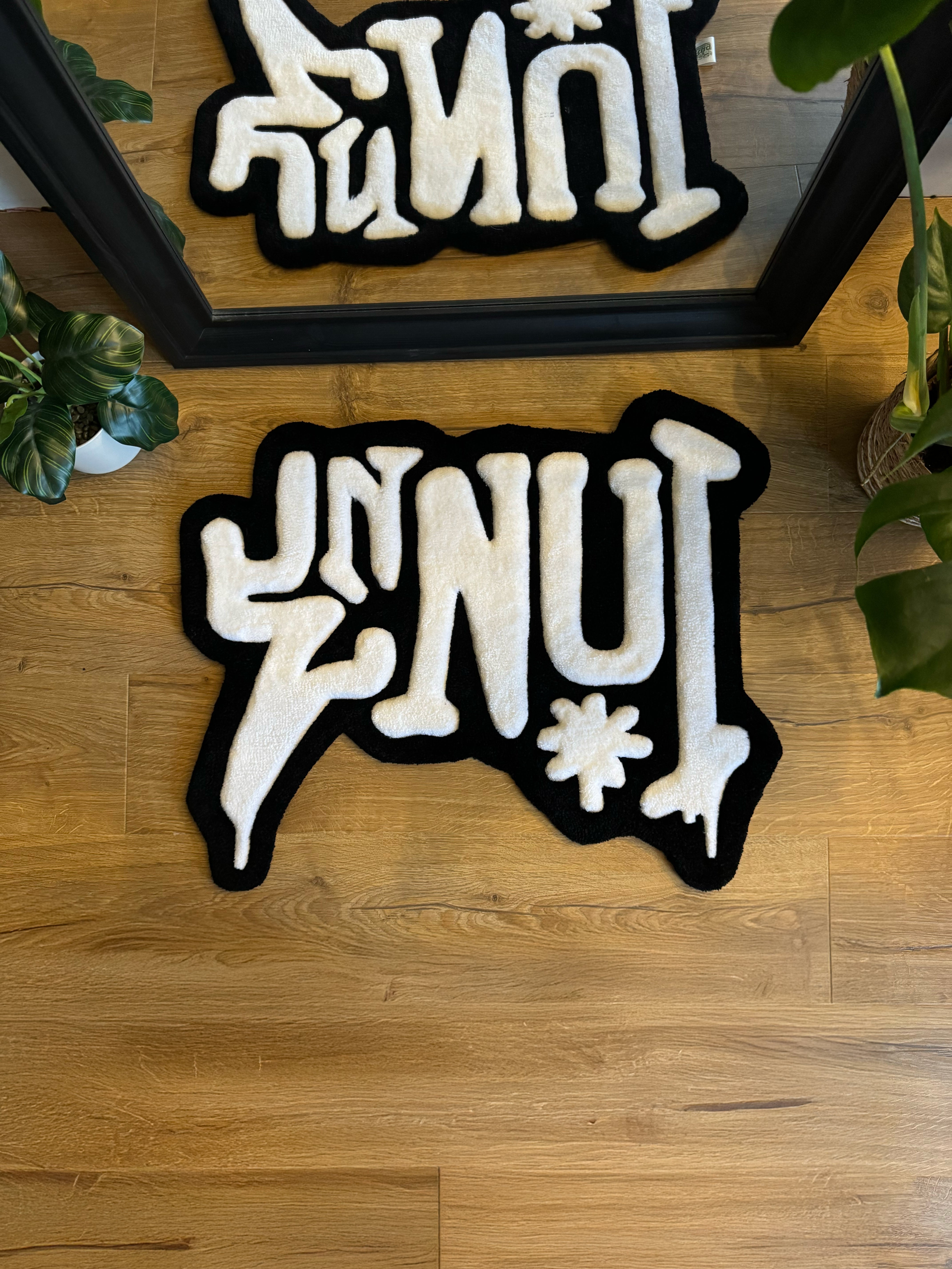 ENNUI rug