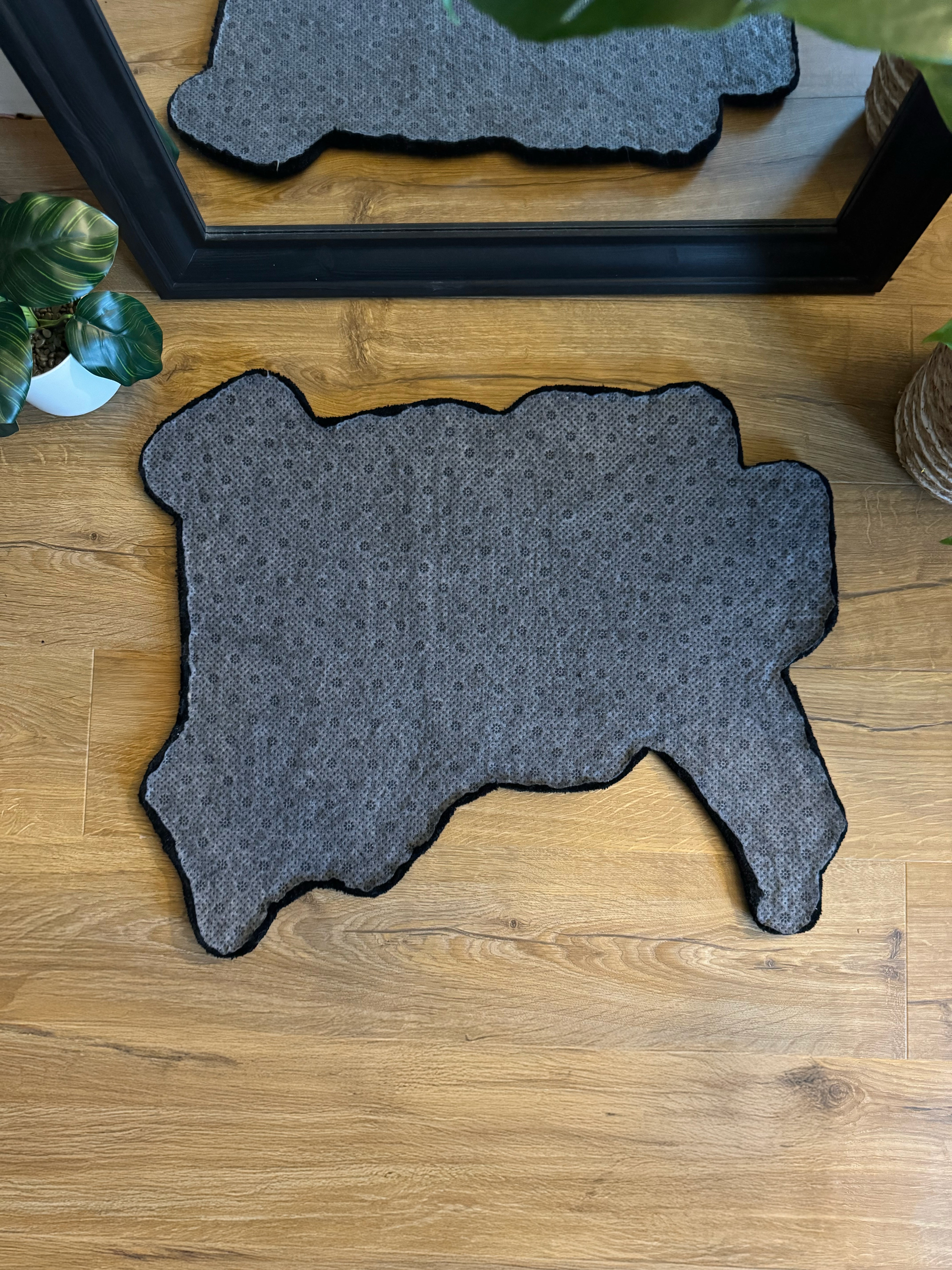 ENNUI rug
